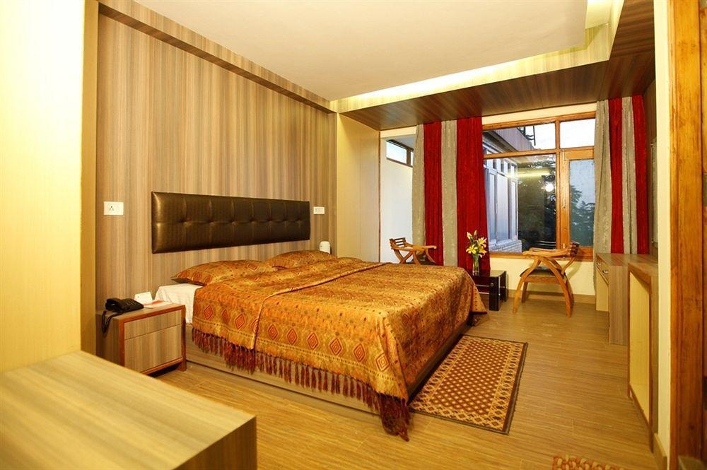 Bridge View Regency Hotell Shimla Exteriör bild