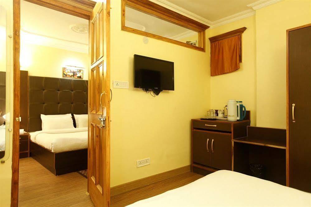 Bridge View Regency Hotell Shimla Exteriör bild